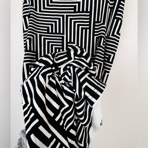 Anthropologie square print black and white Full stretchy Skirt size S - Picture 8 of 8